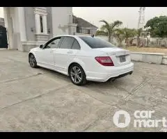 Super clean 2012 Mercedes Benz C300