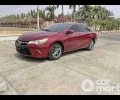 Super clean 2016 Toyota Camry SE