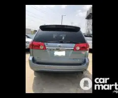 Nigerian Used 2007 Toyota Sienna Limited