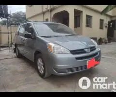 Used Toyota Sienna 2005