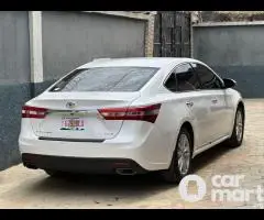 Registered Toyota Avalon 2014