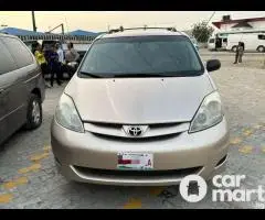 Clean 2007 Toyota Sienna LE V6