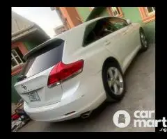 Clean First Body 2010 Toyota Venza