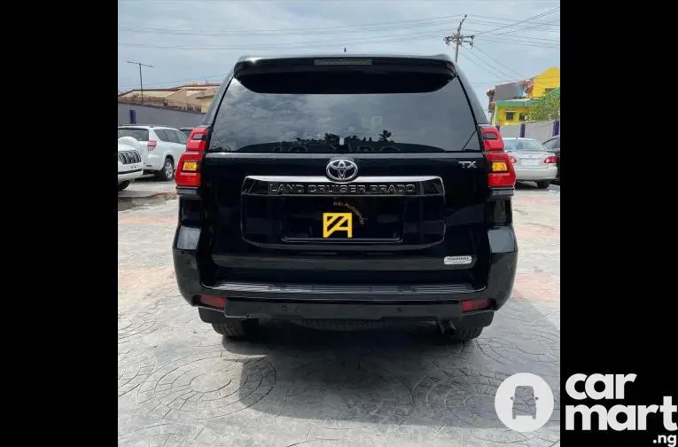 2022 Toyota Prado TX