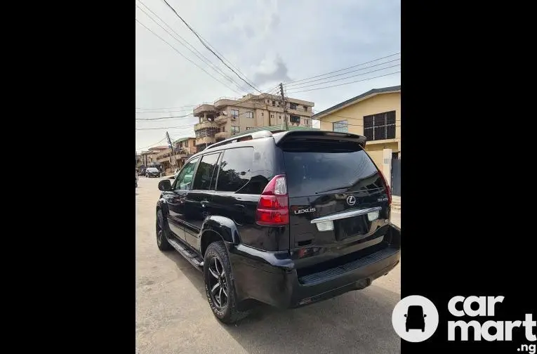 Registered 2005 Lexus GX470