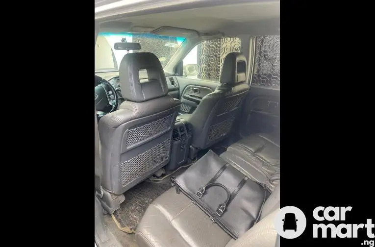 Neatly Used Registered 2005 Honda Pilot (still first body) neat interior and exterior