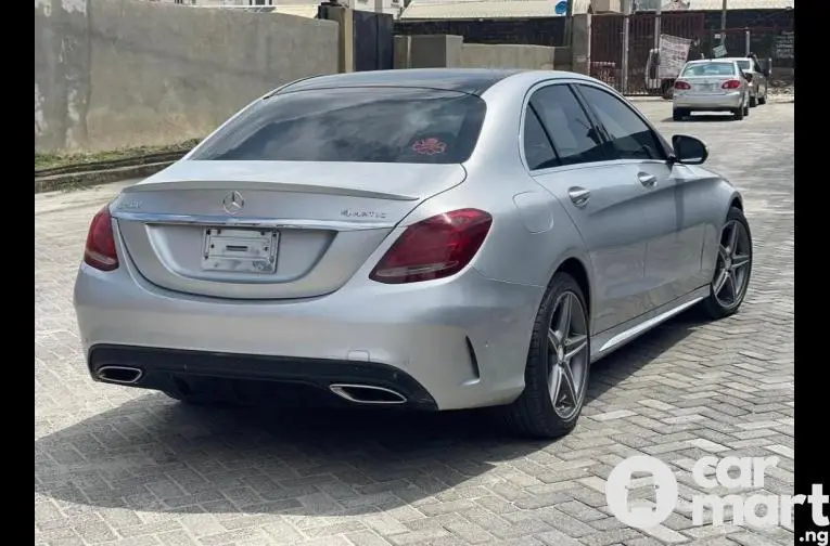 Tokunbo 2016 Mercedes Benz C400