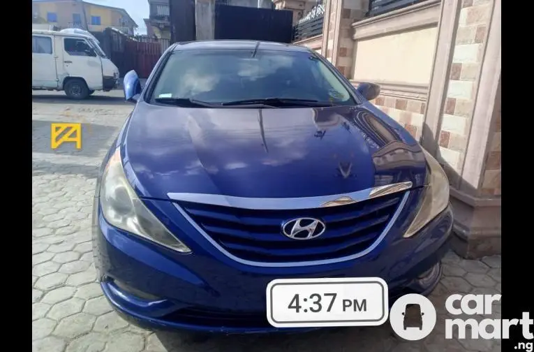 2012/13 Hyundai Sonata Premium