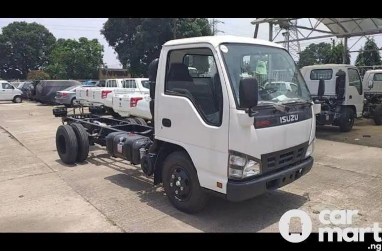 Isuzu NQR 3 Tons Truck