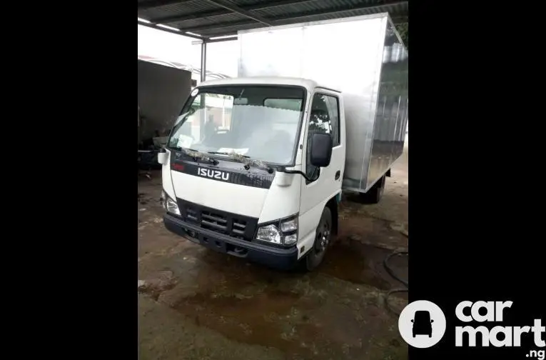 Isuzu NQR 3 Tons Truck