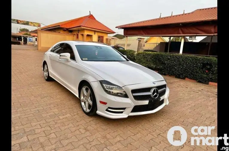 Super clean 2013 Mercedes Benz CLS550 4Matic