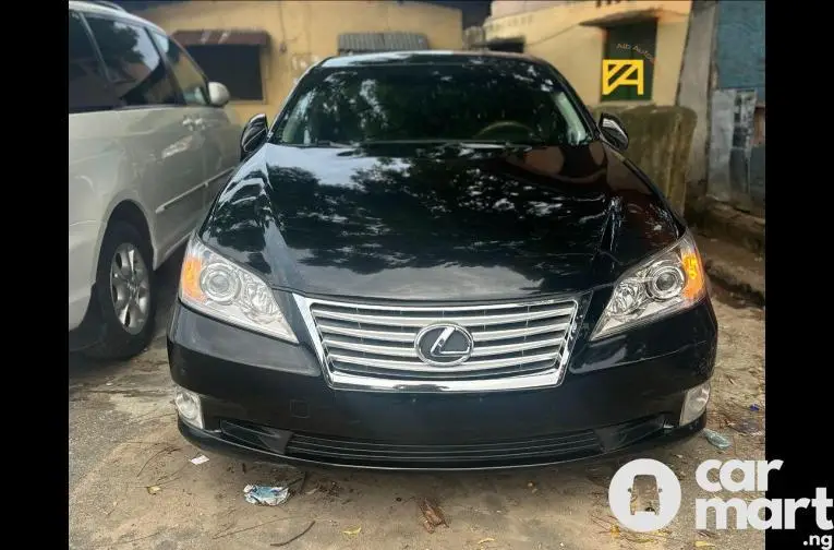 2011 Lexus ES-350 Premium