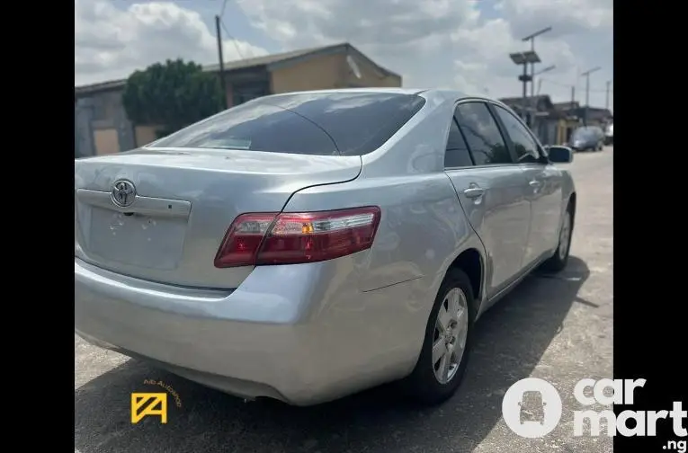 2007 Toyota Camry LE