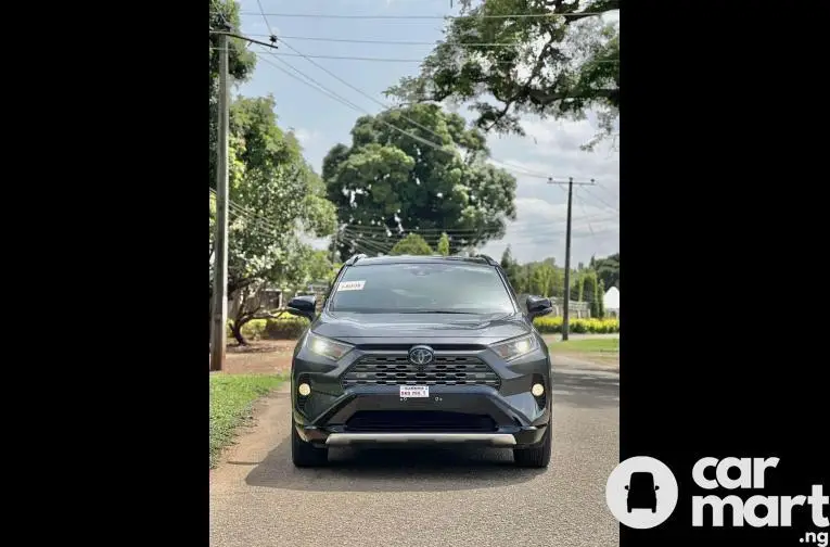 Foreign used 2019 Keyless Toyota RAV4 Hybrid