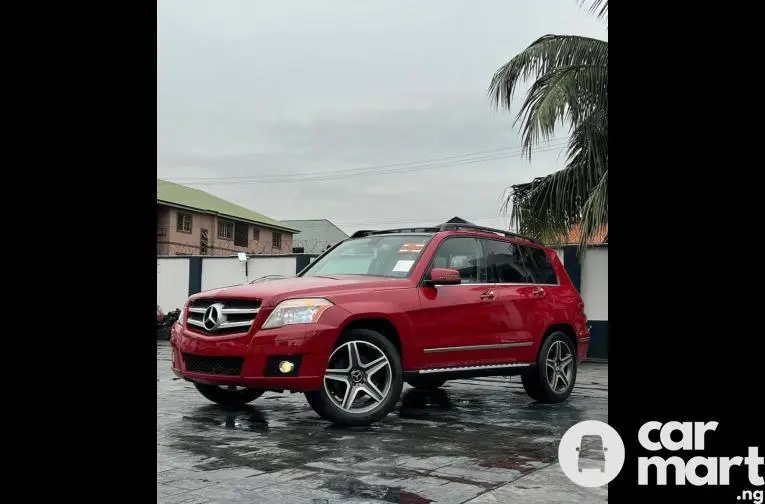 Tokunbo 2011 Mercedes Benz GLK350