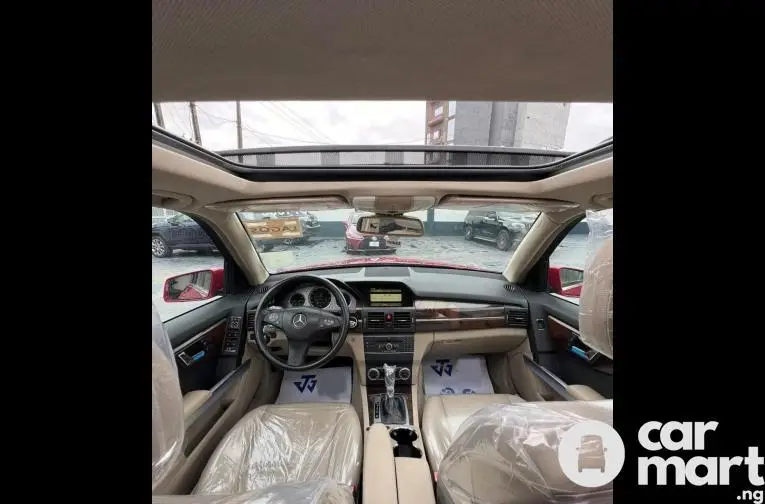 Tokunbo 2011 Mercedes Benz GLK350