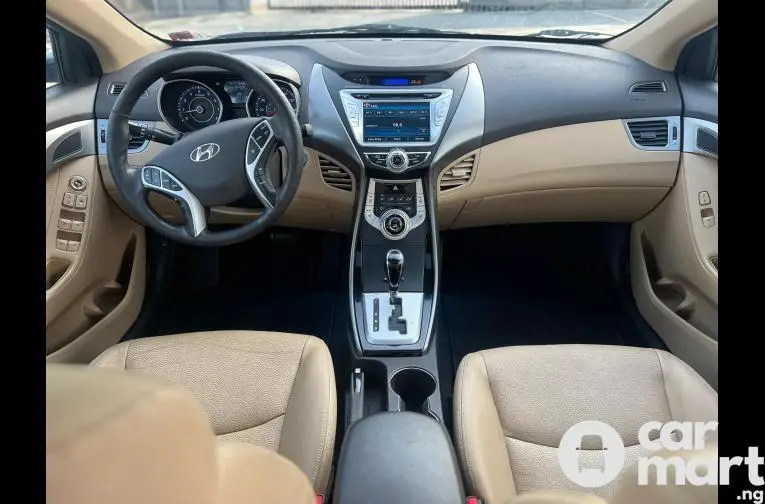 Tokunbo 2012 Hyundai Elantra (Limited)