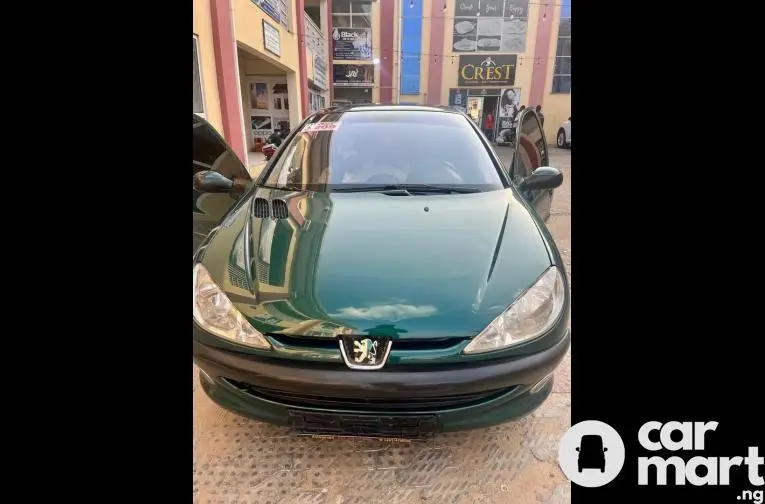 Foreign used 206 Peugeot 2004