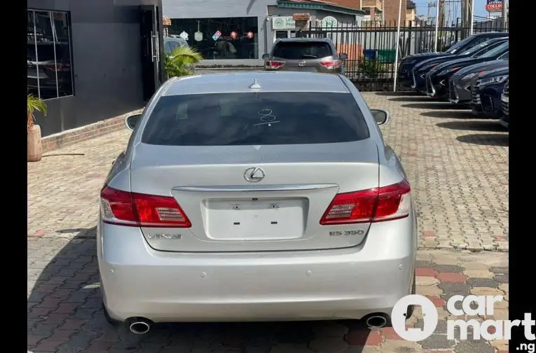 Tokunbo 2010 Lexus ES350