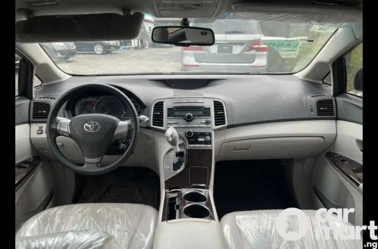 Tokunbo 2010 Toyota Venza