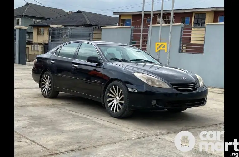 2004 Lexus ES 330