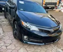 Used Toyota Camry SE 2013