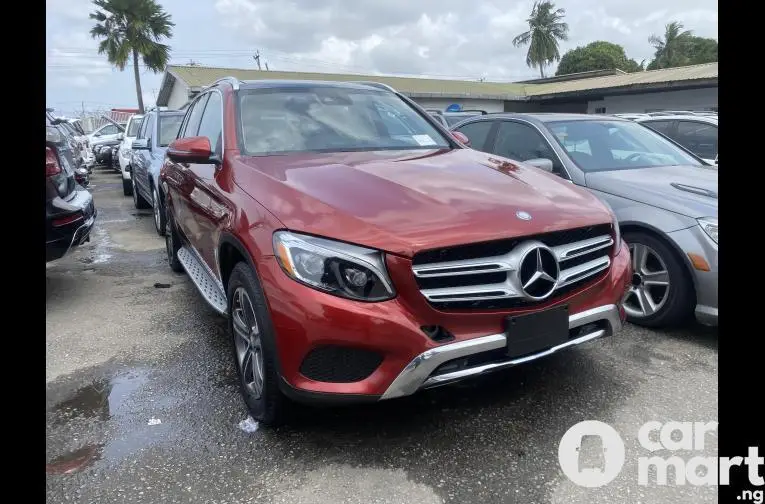 Foreign Used 2017 Mercedes Benz glc300