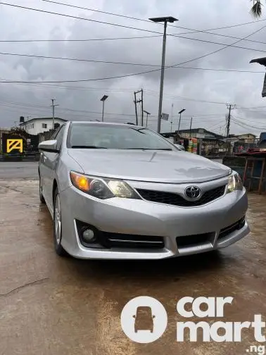 2012 Toyota Camry SE