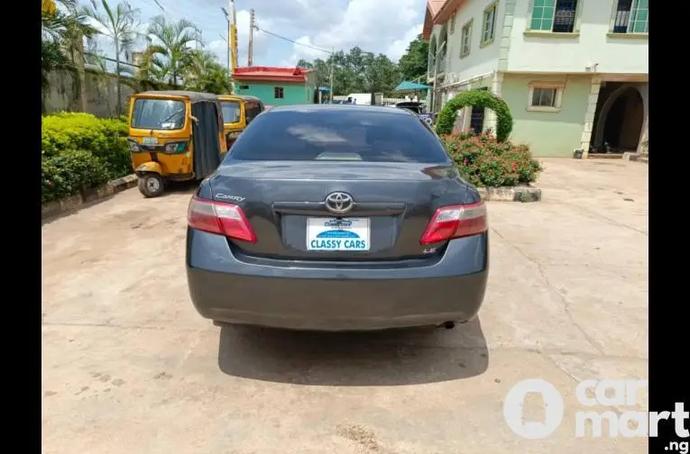 Clean 2007 Toyota Camry Muscle