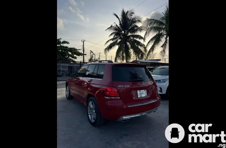 Tokunbo 2015 Mercedes Benz GLK350