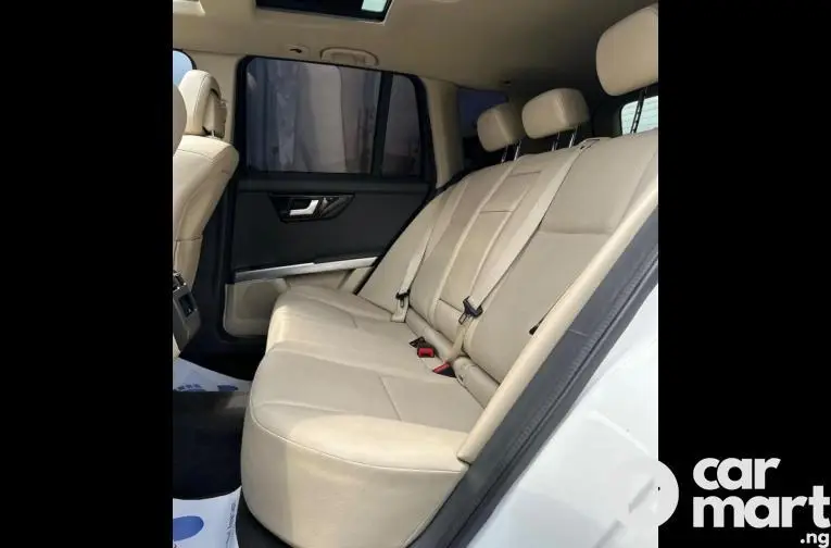 Tokunbo 2013 Mercedes Benz GLK350