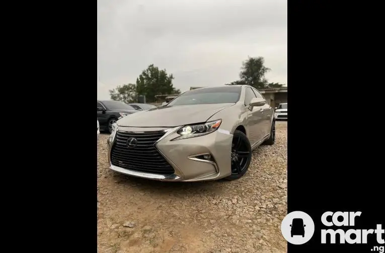 SUPER CLEAN 2018 UPGRADED LEXUS ES350