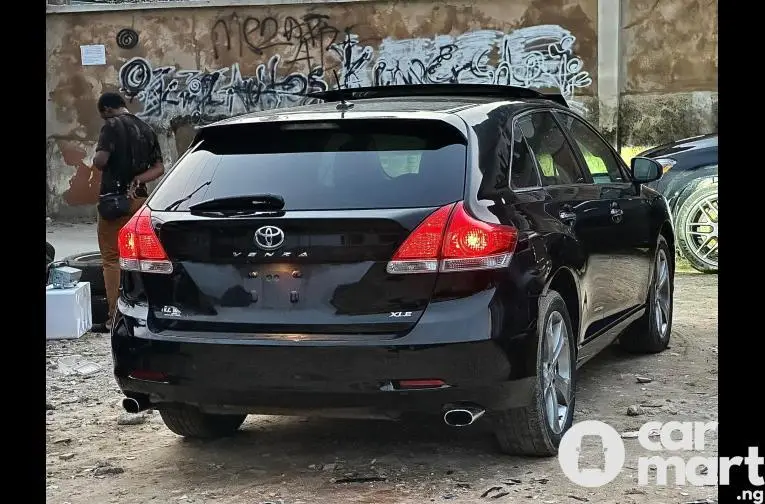 2012 Toyota Venza XLE Used Accident Free