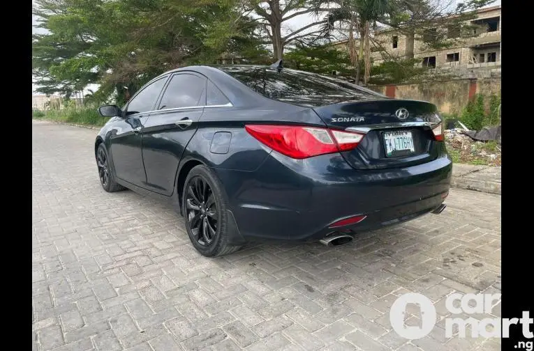 Pre-Owned 2012 Hyundai Sonata 2.0T