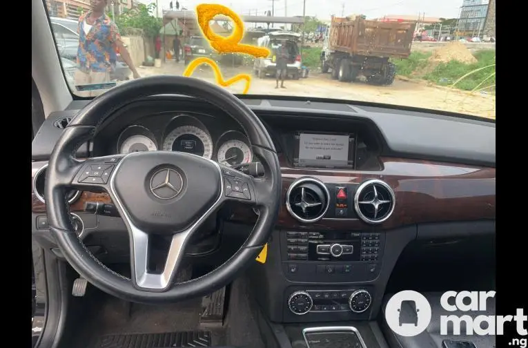 Tokunbo 2014 Mercedes Benz GLK350