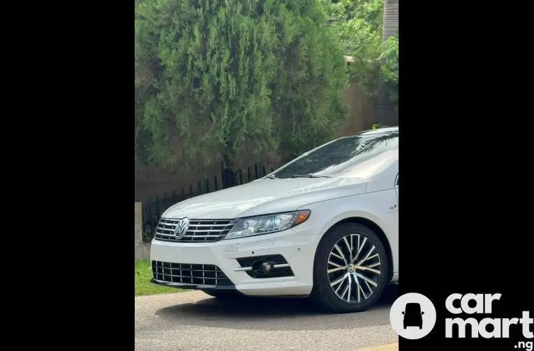 CLEAN PASSAT CC VR6 2014