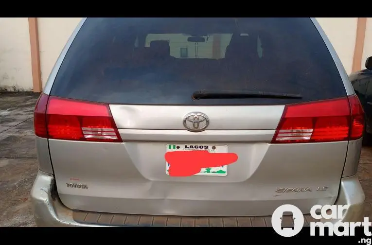 Used Toyota Siena 2005