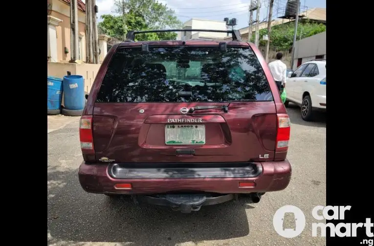 First Body Registered Nissan Pathfinder 2003