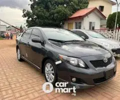 Super clean 2010 Toyota Corolla S