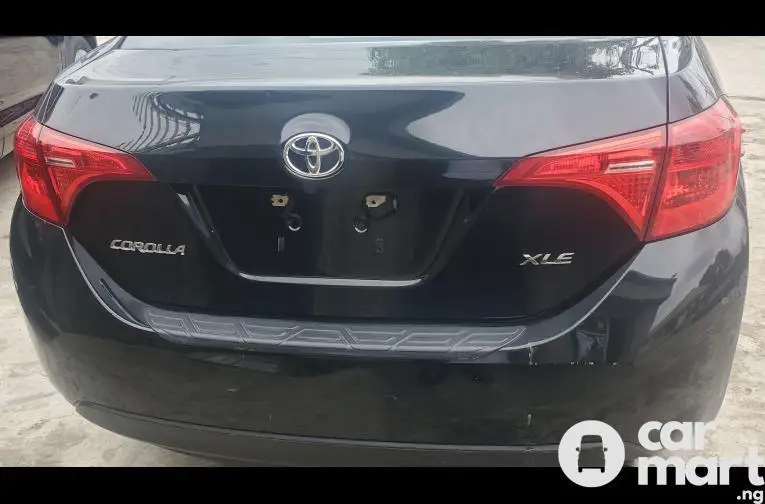 2017 Toyota corolla