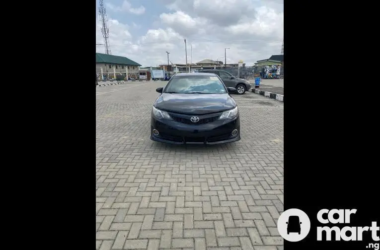 FOREIGN USED TOYOTA CAMRY 2014 SPORT EDITION (SE)