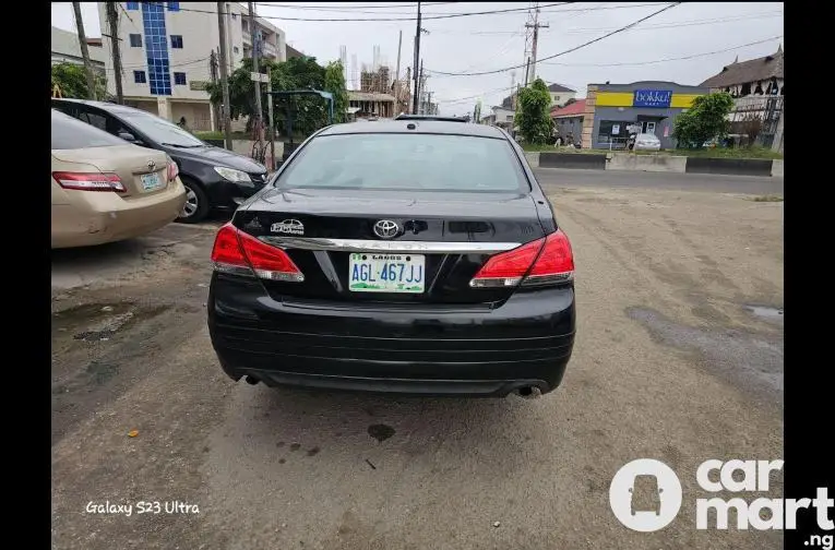 Used Toyota Avalon 2011