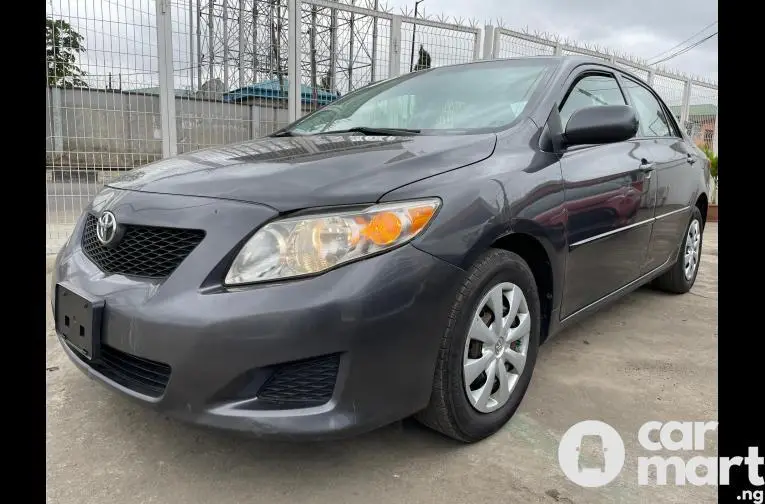 2010 Foreign-used Toyota Corolla LE