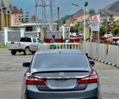 Super clean 2017 Honda Accord