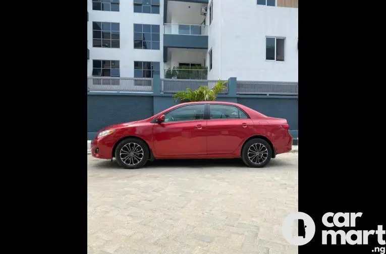 Pre-Owned 2009 Toyota Corolla LE