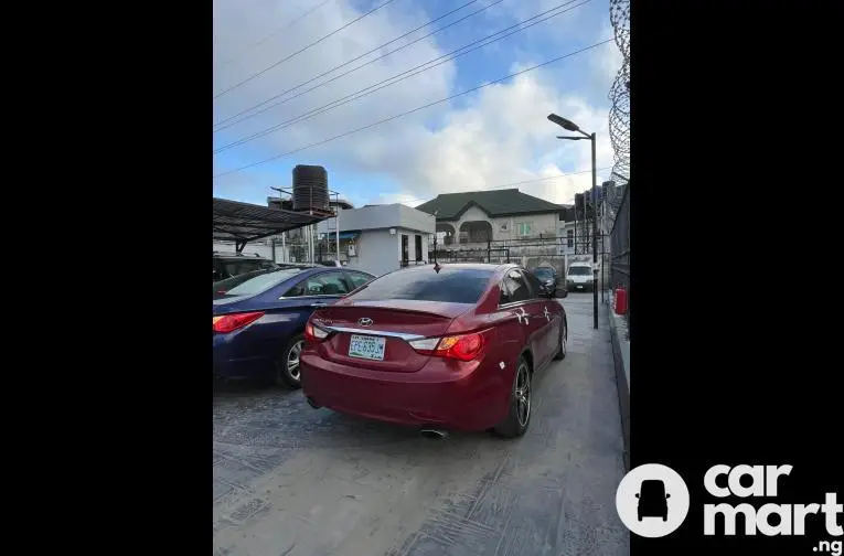 Pre-Owned 2010 Hyundai Sonata