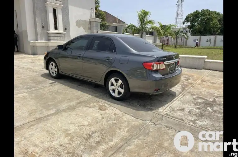 SUPER CLEAN 2012 TOYOTA COROLLA