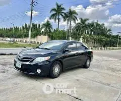 Super clean 2011 Toyota Corolla LE