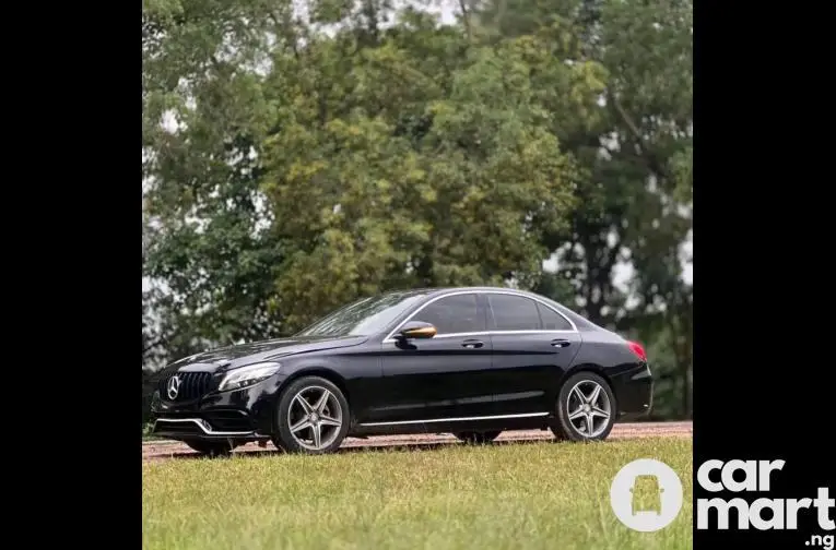 SUPER CLEAN 2015 MERCEDES BENZ C300