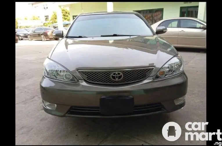 Toyota Camry SE 2005